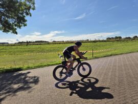 Janik auf dem Zeitjäger